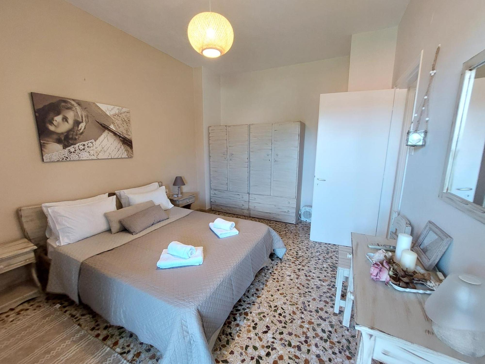 Lourantos Studios & Apartments Vathy  Exteriör bild